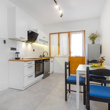 Studio Apartman Casa Lambasa Sibenik Ngoại thất bức ảnh